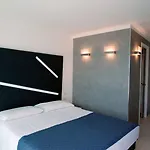 Lungotevere 4*