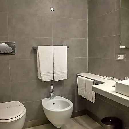 Lungotevere 4* Roma