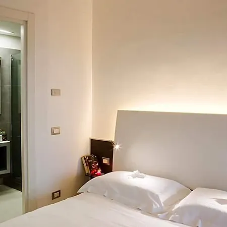 Apart Otel Lungotevere 4*