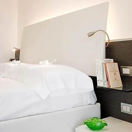 Lungotevere 4*