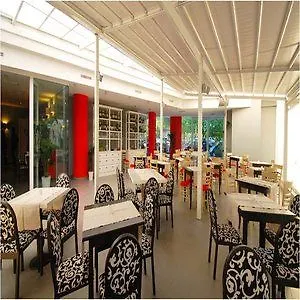 Lungotevere Hotel apartamentowy