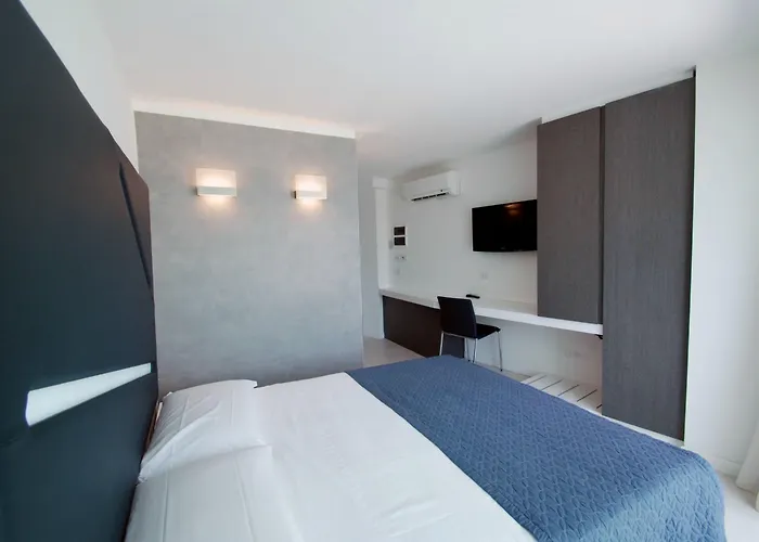 Lungotevere Hotel apartamentowy 4*