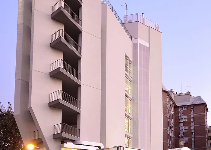 Lungotevere Hotel apartamentowy 4*