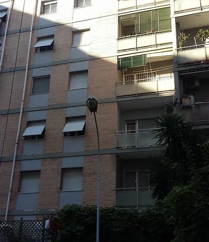 Lungotevere 4* Ρώμη